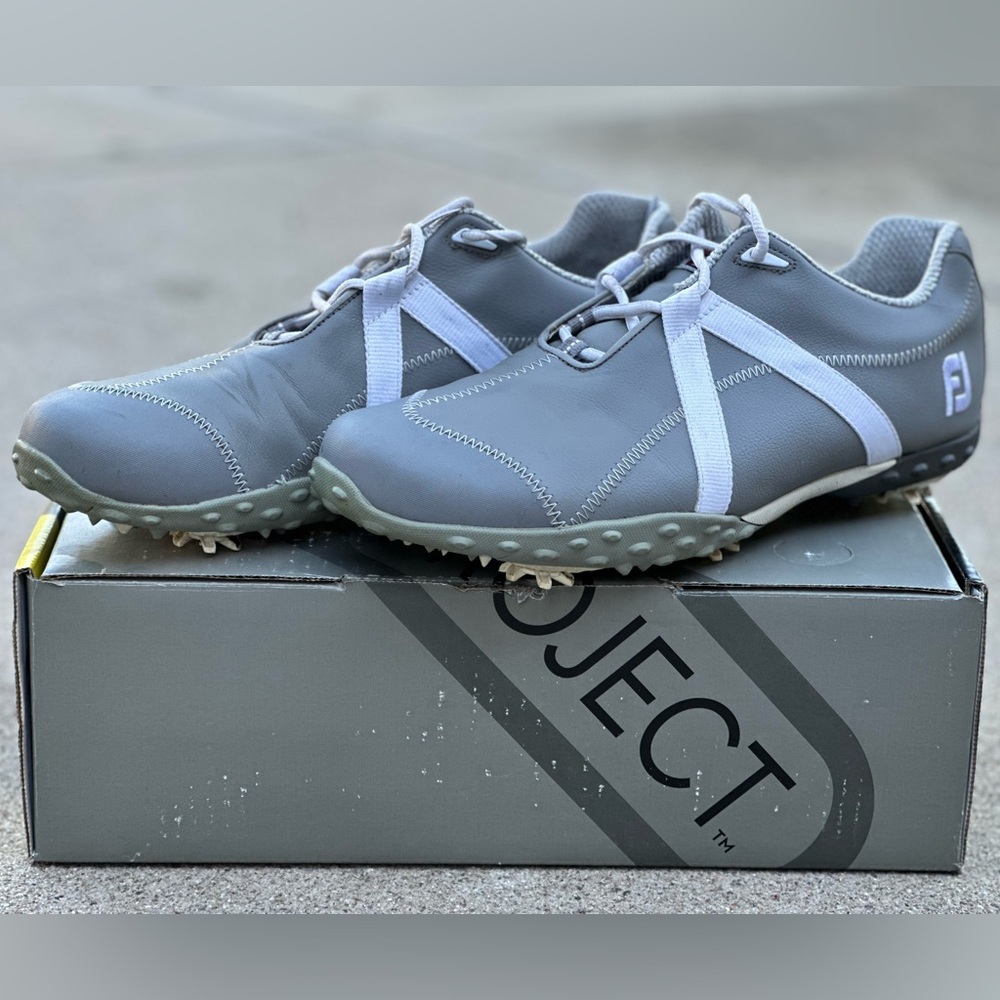 FootJoy golf cleats- 10.5 M